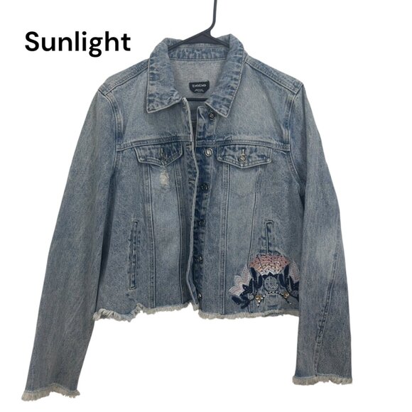 Bebe Distressed Denim Jacket W/ Embroidered Mandala Design & Raw Hem - Womens XL - Picture 1 of 15